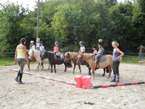 Stage d'équitation à poney shetland en Normandie